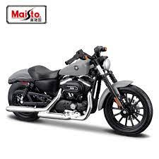 H-D Custom Harley-Davidson 1:18 Die-Cast Motorcycles